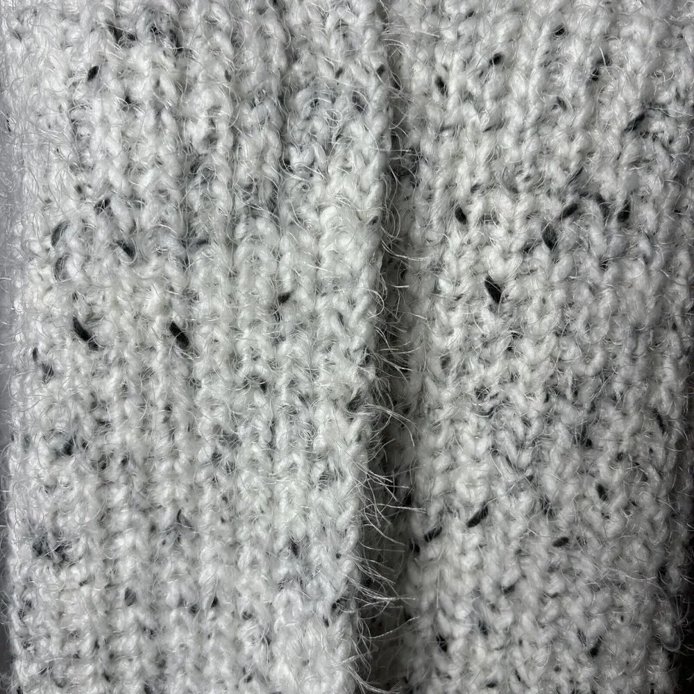 Calvin Klein Infinity Scarf  White Black Tones 33” X 12” Accessories